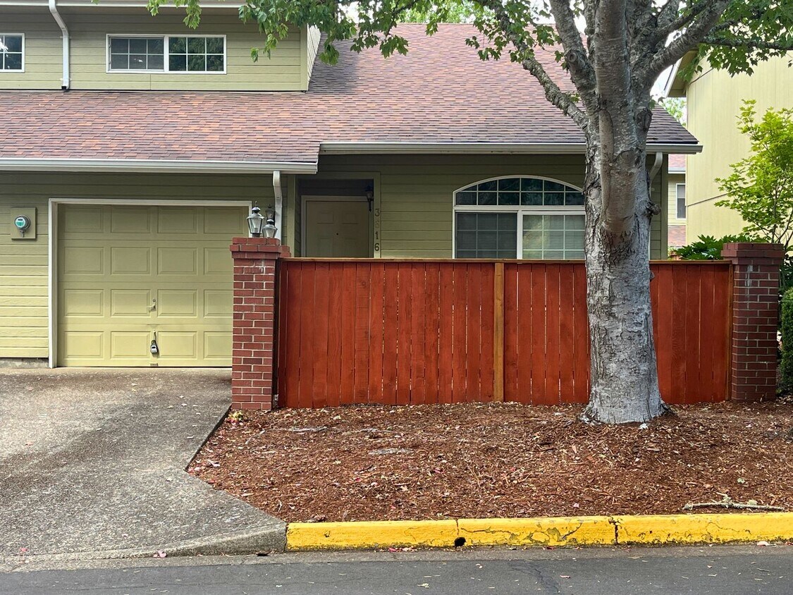Primary Photo - (BRO) 2 Bedroom/2 Bathroom with a Loft