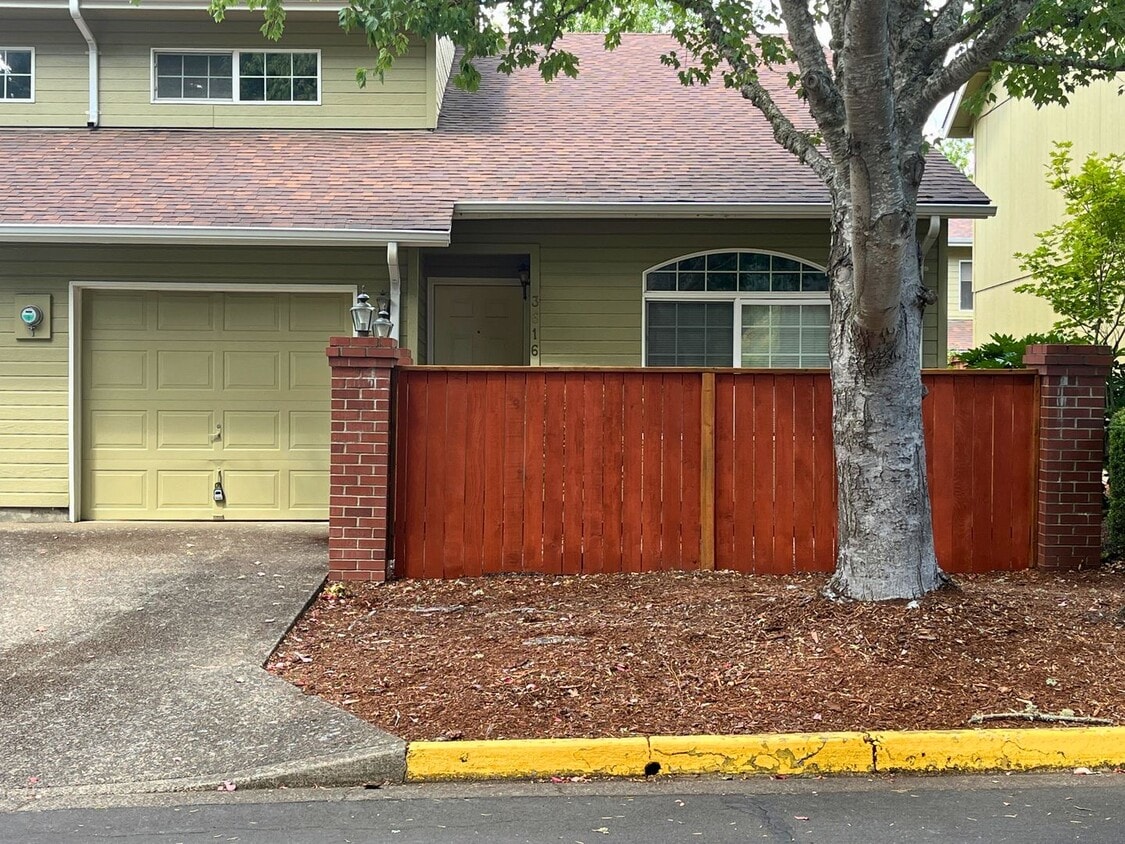 (BRO) 2 Bedroom/2 Bathroom with a Loft - (BRO) 2 Bedroom/2 Bathroom with a Loft