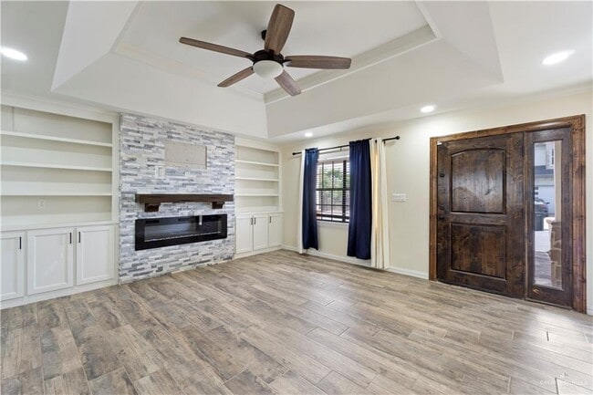 Building Photo - 13 H S St