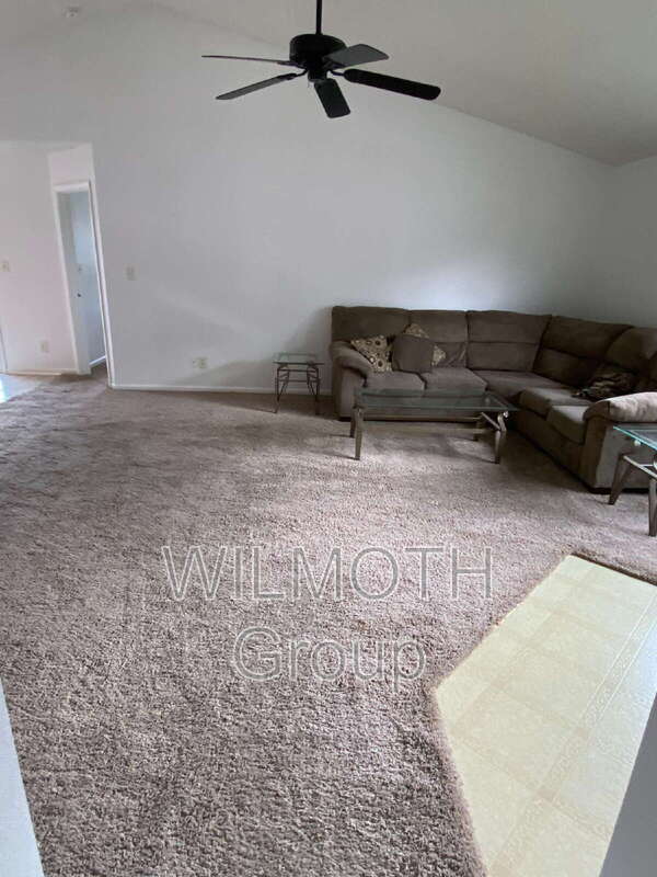 Building Photo - 5251 Bluff View Dr