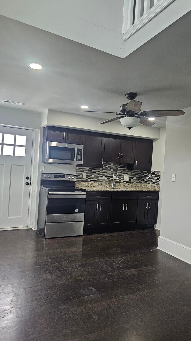 Foto del edificio - 801 Swede St