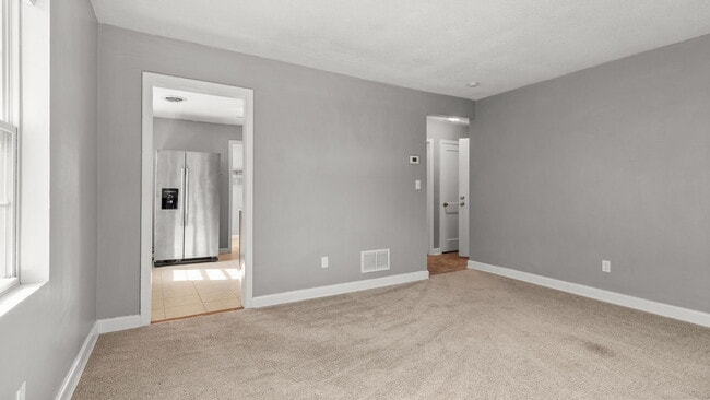 Building Photo - 1451 W Ocean View Ave