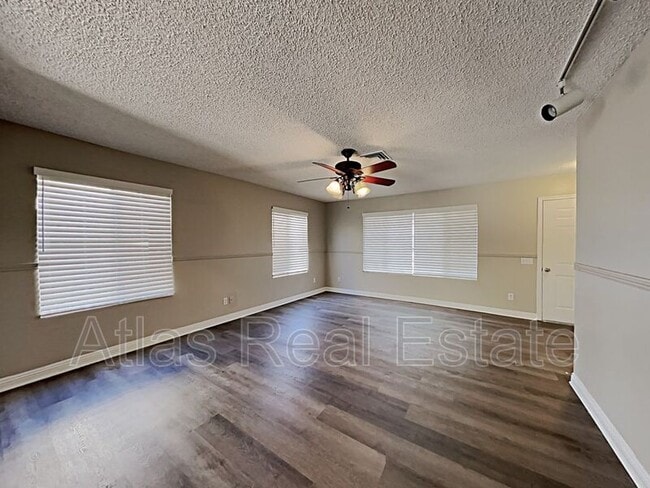 Building Photo - 3126 W Irma Ln