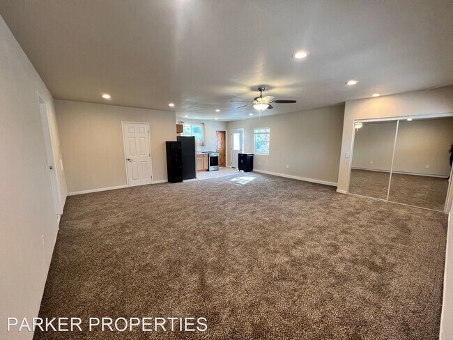 Building Photo - Studio, 1 bath House - 766 S Grade Rd (ADU)
