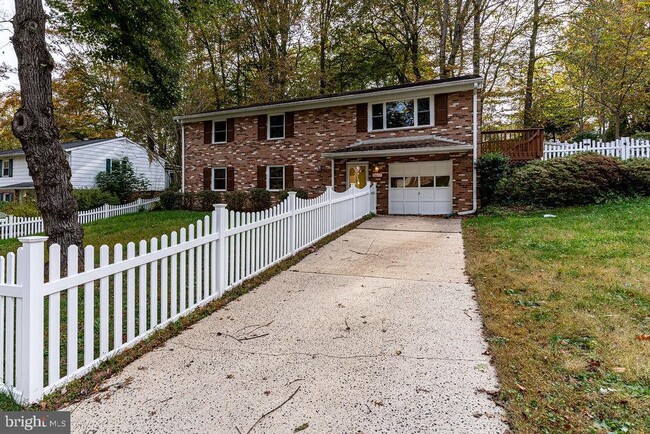 Foto del edificio - 8617 Kerry Ln