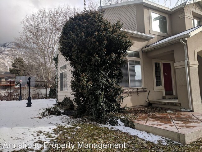 Building Photo - 5 br, 2.5 bath House - 9862 Mulberry Dr.
