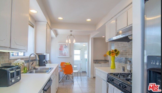 Foto del edificio - 4420 Katherine Ave