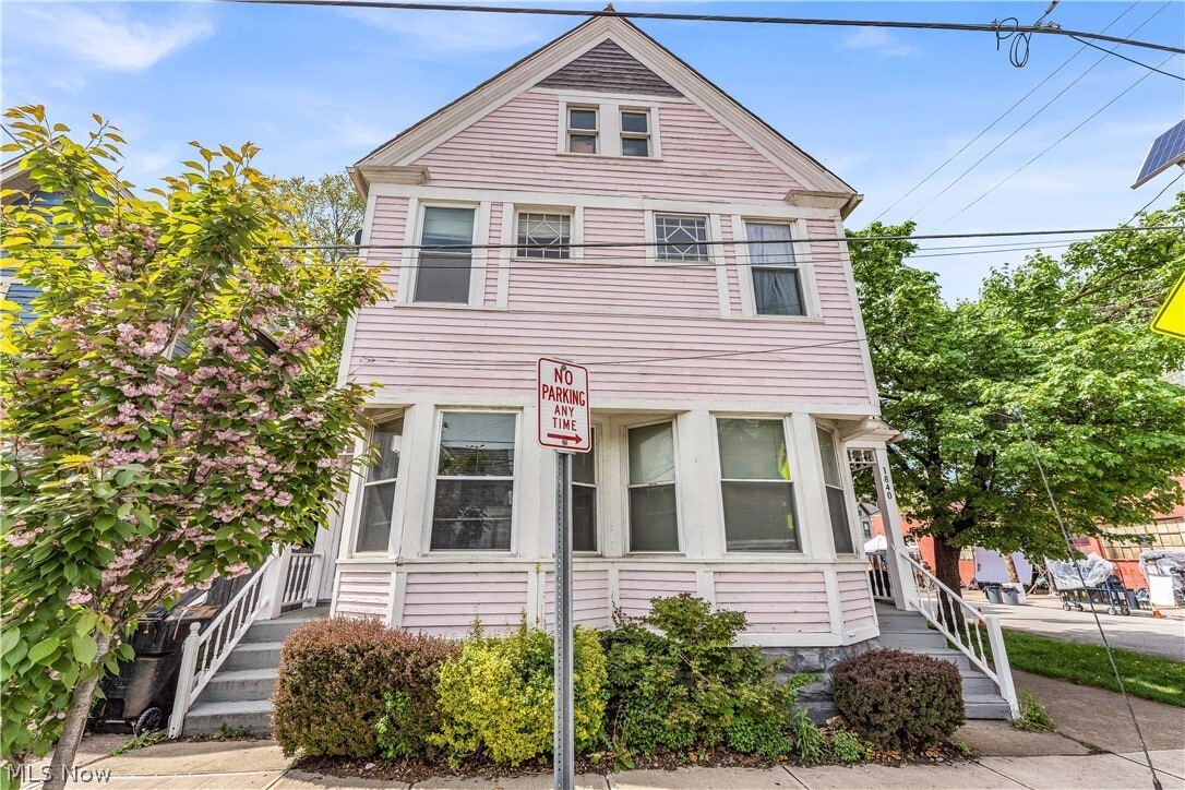 Foto principal - 1842 Fulton Rd