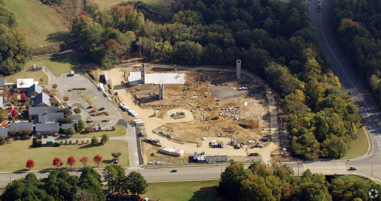 Brightmore of East Memphis 6442 Quince Rd Memphis, TN Apartments