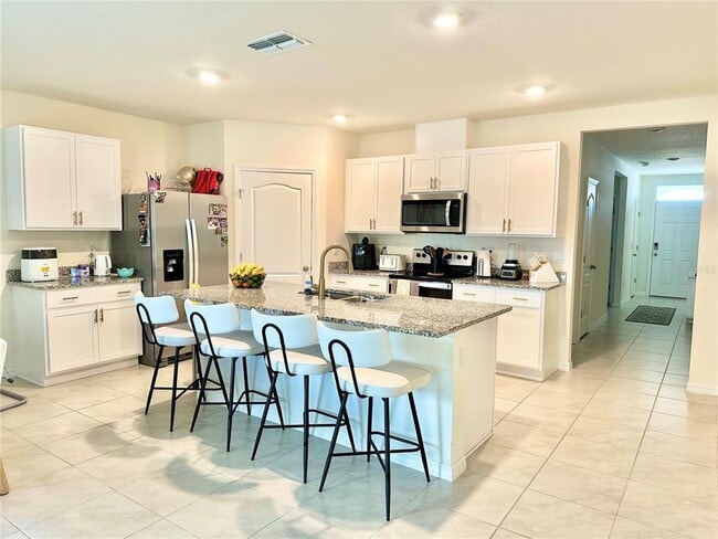 Building Photo - 1071 Griffon Ave