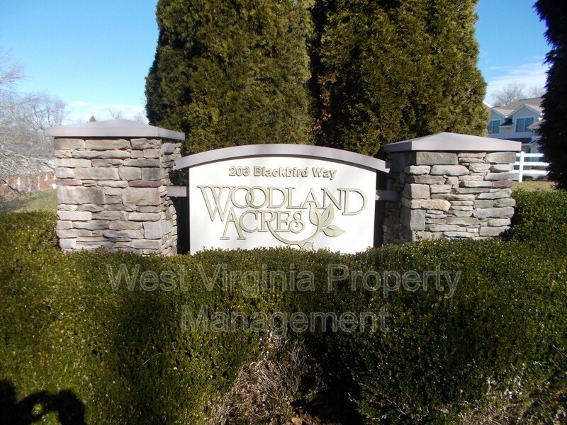 Primary Photo - 190 Cardinal Way
