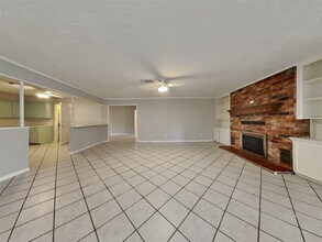 Building Photo - 10648 Fussel Rd