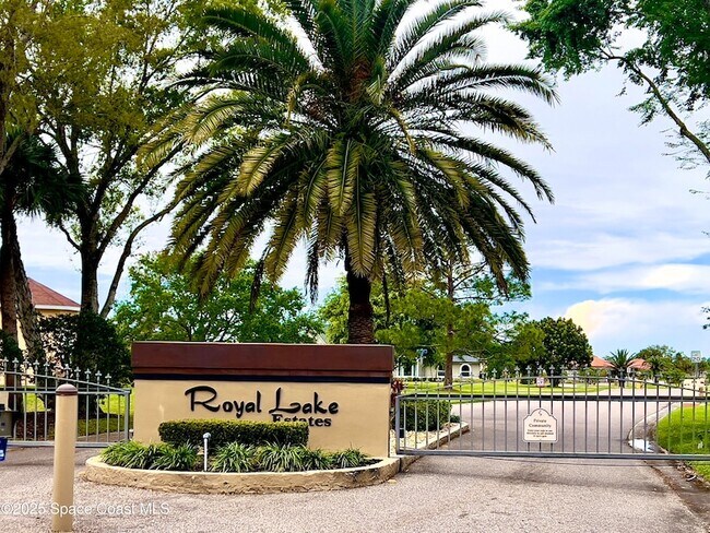 Foto del edificio - 929 Hialeah St