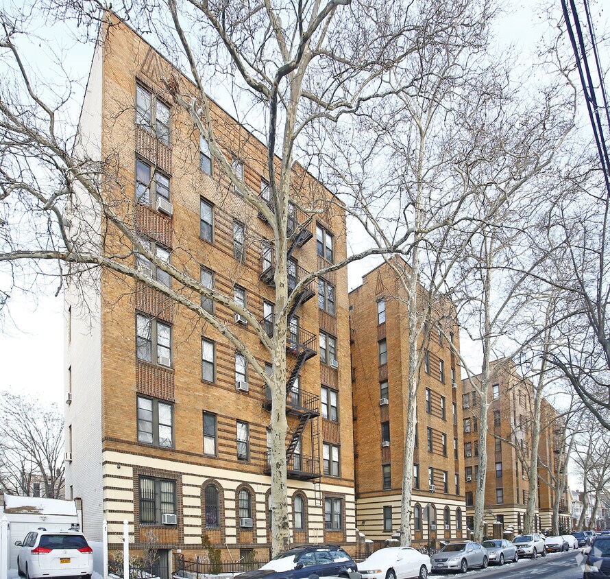 Foto del edificio - 1970 E 18th St