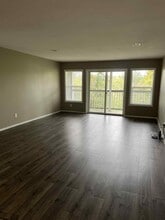 Building Photo - 1645 NE Grandview Blvd