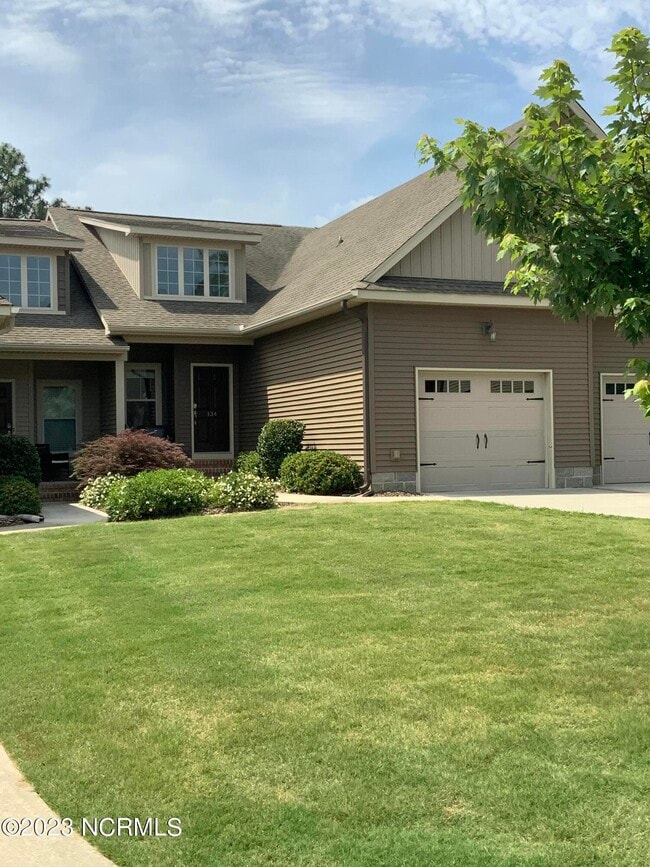 Building Photo - 134 Cypress Cir