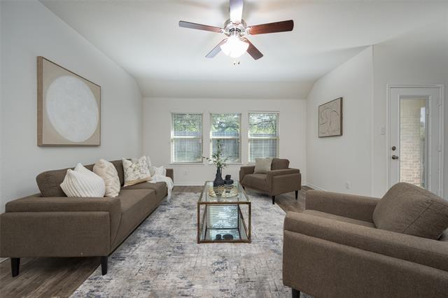 Foto del edificio - 3108 Dominion St