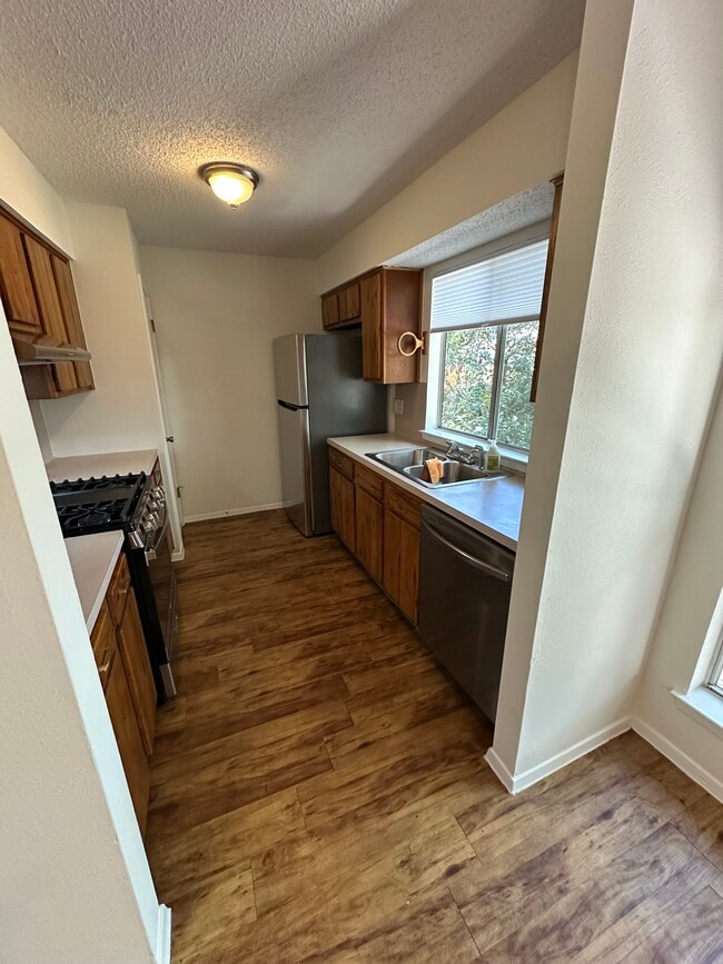 Foto del edificio - 4504 Dorsett Oaks Cir