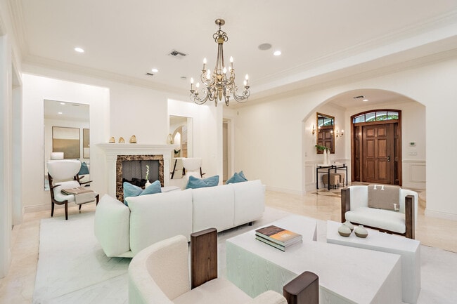 Foto del edificio - 233 El Pueblo Way