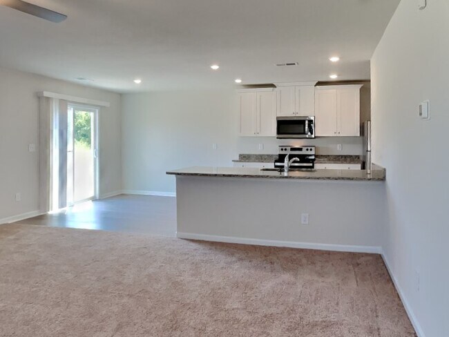 Building Photo - 279 Royal Mdw Dr