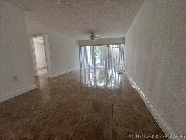 Building Photo - 4205 N University Dr
