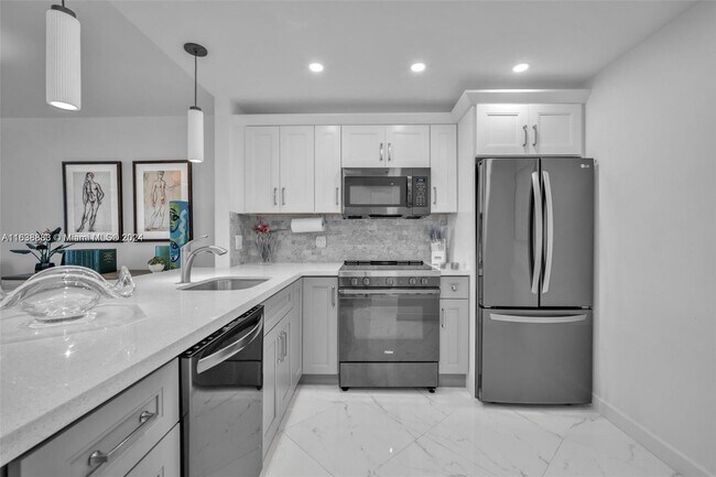 Foto del edificio - 1800 N Andrews Ave