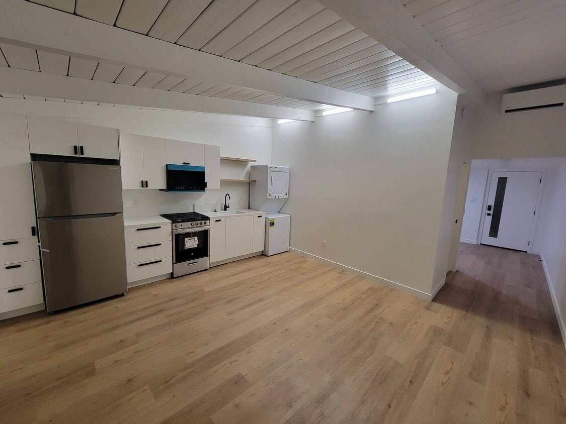 Foto principal - 6606 Marcelle St