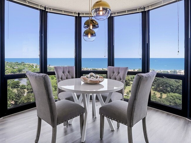 Building Photo - Eugenie Terrace on the Park