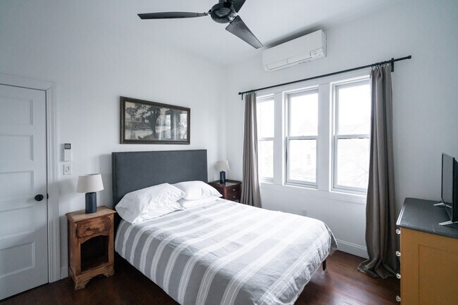 Foto del edificio - 2 Courtney Ave