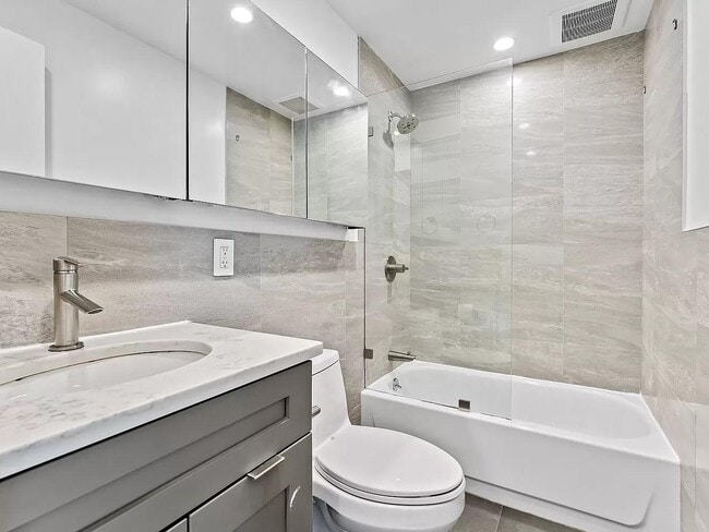 Building Photo - 195 Prospect Park W