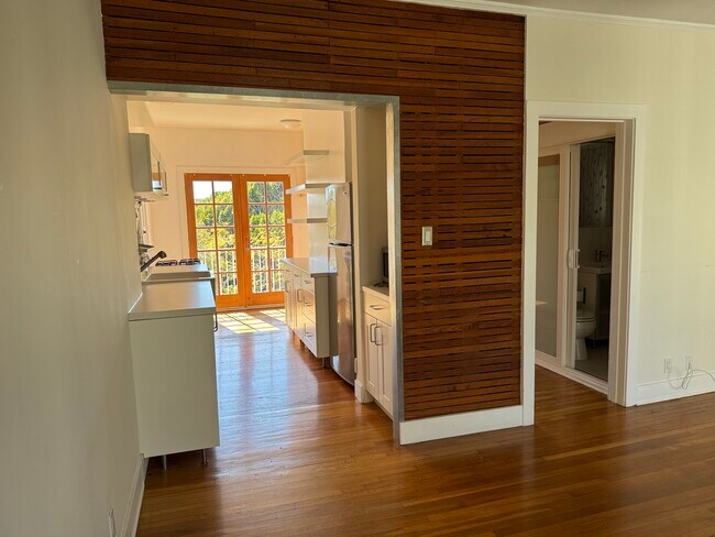 Kitchen - 602 Ashland Ave