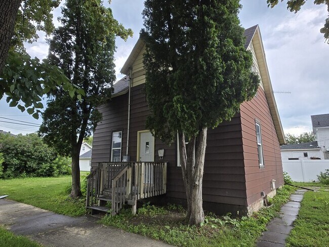 Foto del edificio - 317 6th Ave N