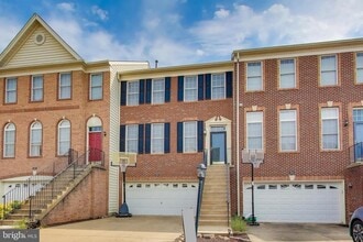 Building Photo - 22514 Airmont Woods Terrace