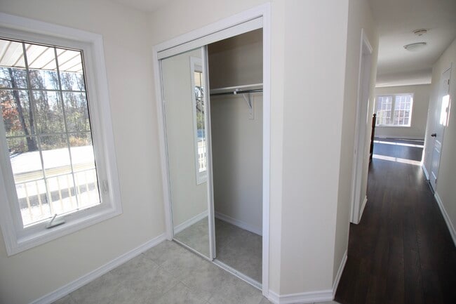 Building Photo - 7776 White Pine Cres
