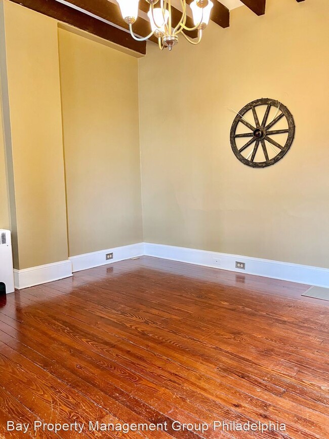 Building Photo - 2 br, 1 bath House - 212 S Darlington St