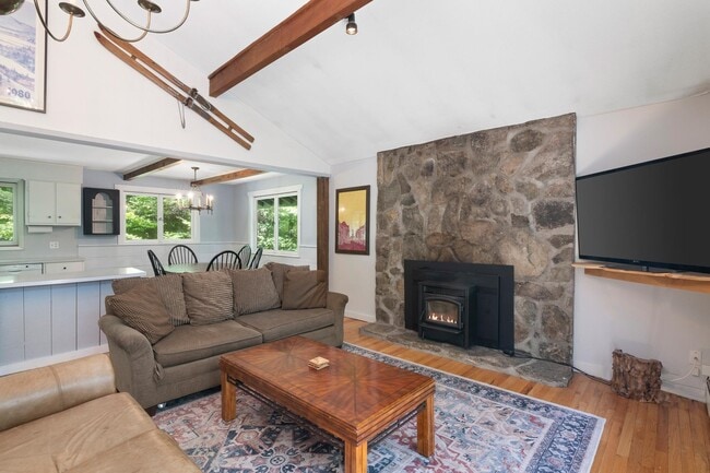 Building Photo - 35 Strattonwald Rd