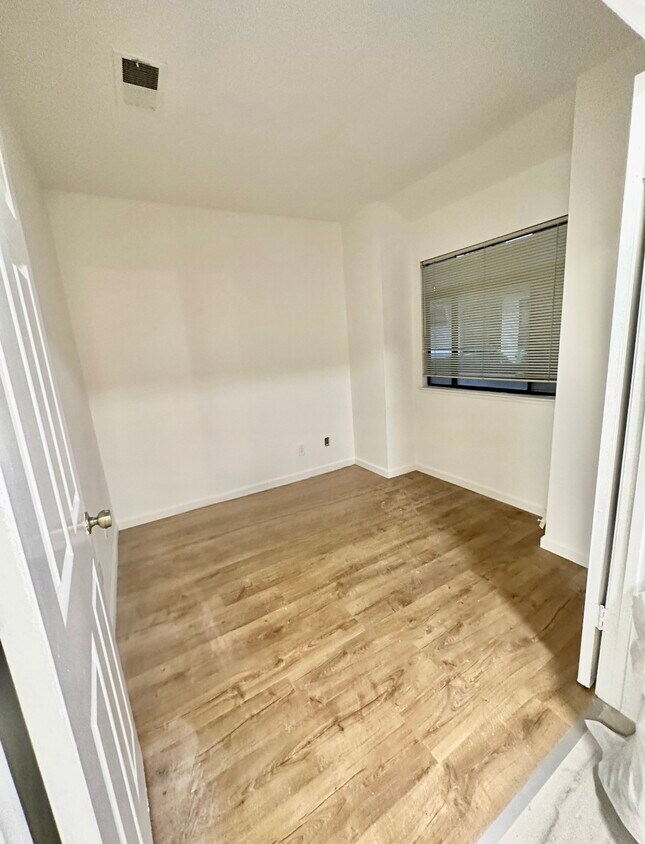 411 N Villa Way Unit 411, Walnut Creek, CA 94595 Condo for Rent in