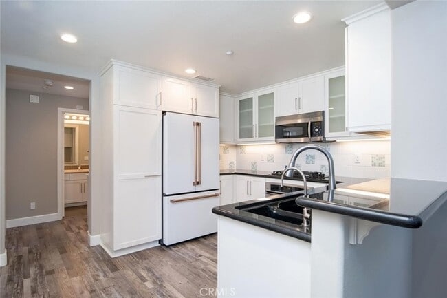 Building Photo - 33 Gingerwood