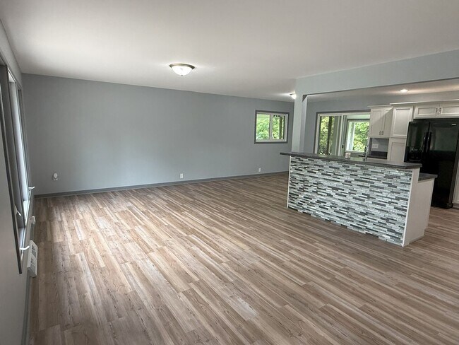 Foto del edificio - Private 3 bedroom home