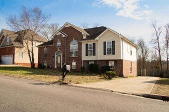 Foto del edificio - 514 Winding Bluff Way