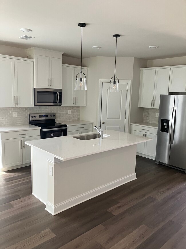 Foto del edificio - 1231 Bluffton Cir