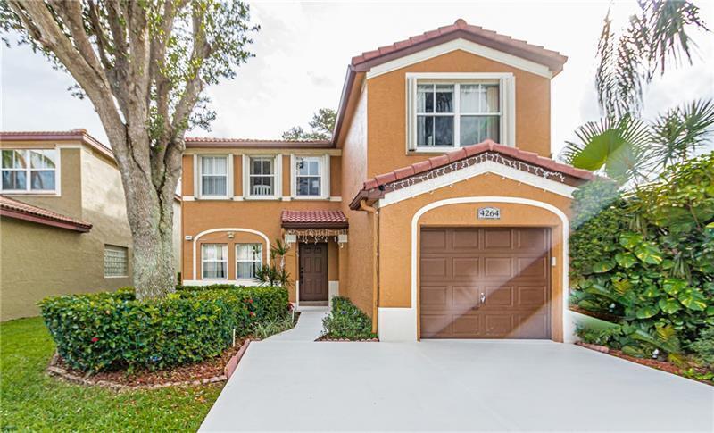Foto principal - 4264 NW 1st Dr