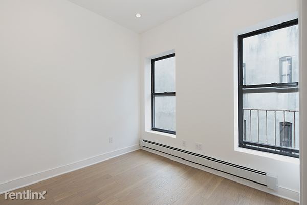 Building Photo - 191 3rd Ave