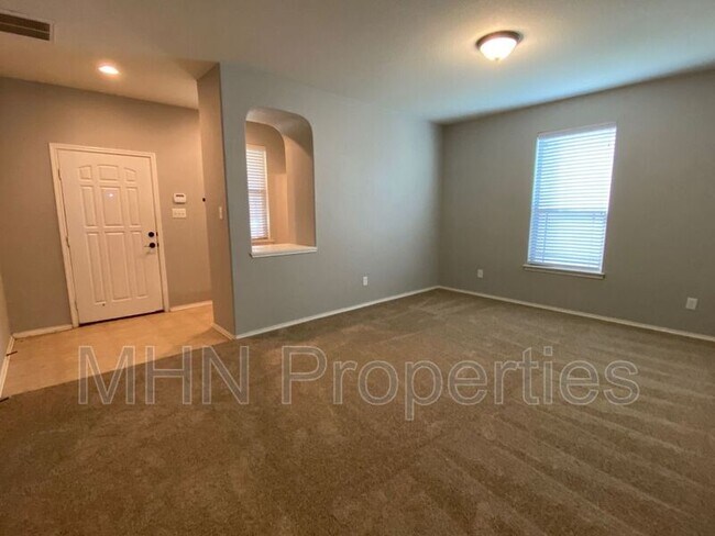 Building Photo - 10804 Denae Dr