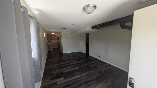 Building Photo - 226 Waverly Ave
