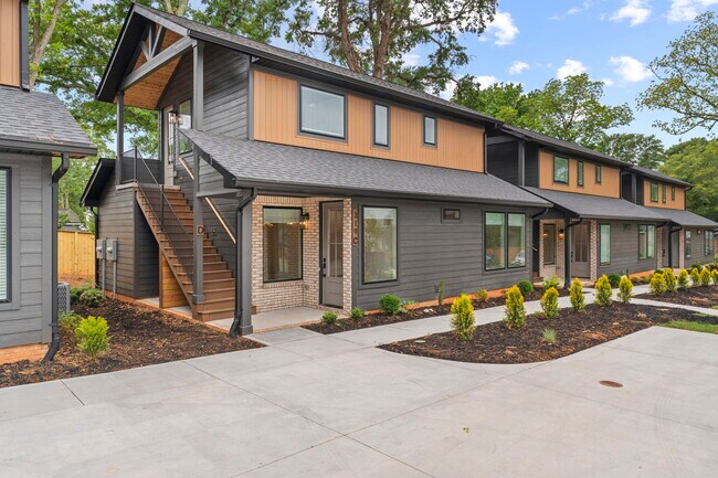 Photo - Medford Mews, Carriage House 317