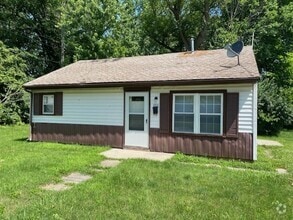 Building Photo - 550 Hensel Ave