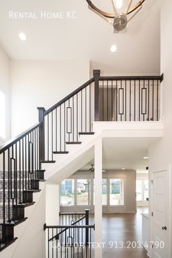 Foto del edificio - 17648 Crystal St