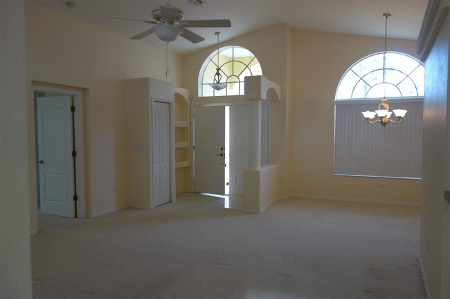 Building Photo - 4591 Gondolier Rd