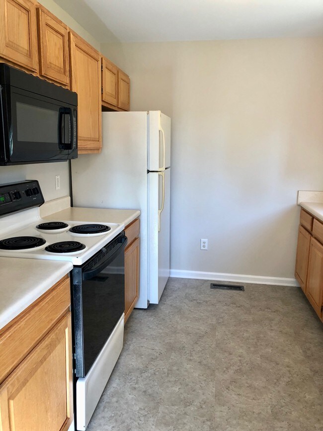 89 Mattabassett St, Berlin, CT 06023 House Rental in Berlin, CT